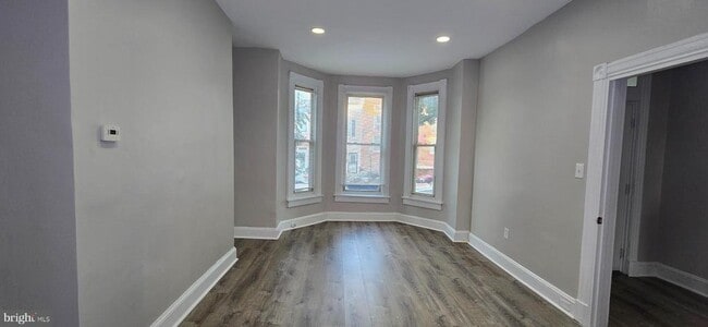 Building Photo - 1119 Montello Ave NE