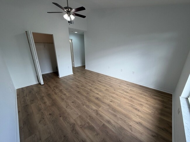 Building Photo - ANNUAL RENTAL - FAIRWAY PRESERVE- 2 BED / 2 BATH WITH LAKE VIEW