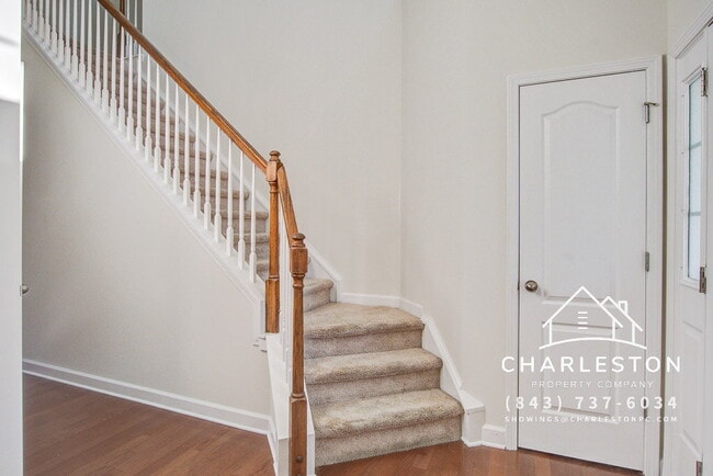 Building Photo - 156 Red Leaf Blvd