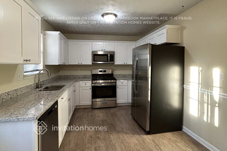 Building Photo - 15 Tracey Ln