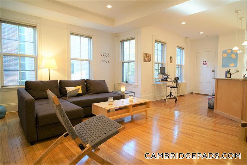 Building Photo - 28 Healey St