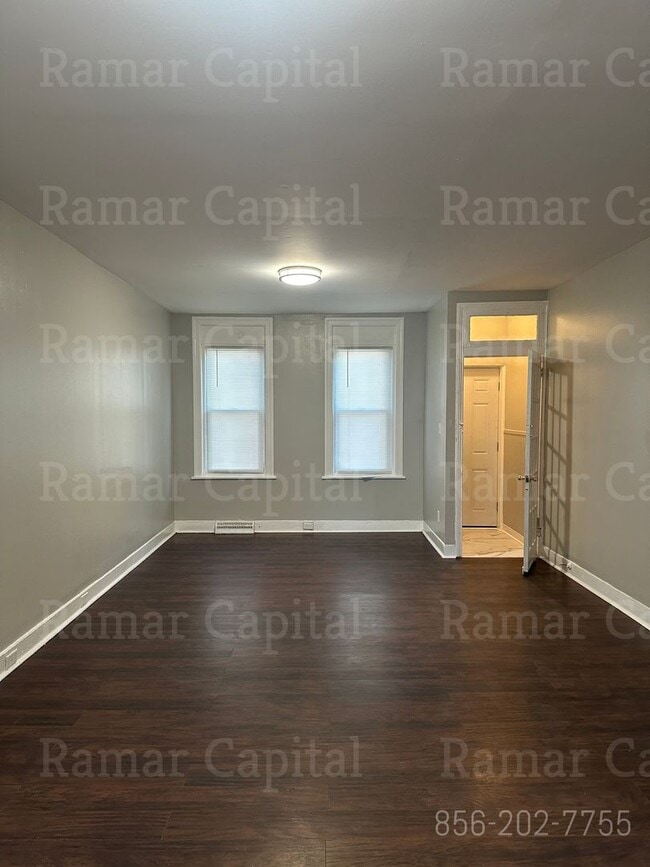 Building Photo - Cozy 3-Bedroom in the Heart of Downtown Ca...