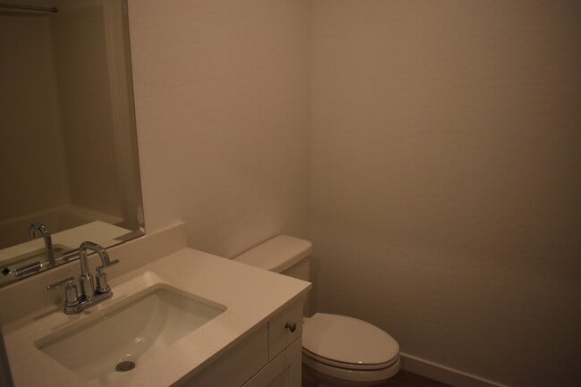 Building Photo - 4481 N San Miguel Ave