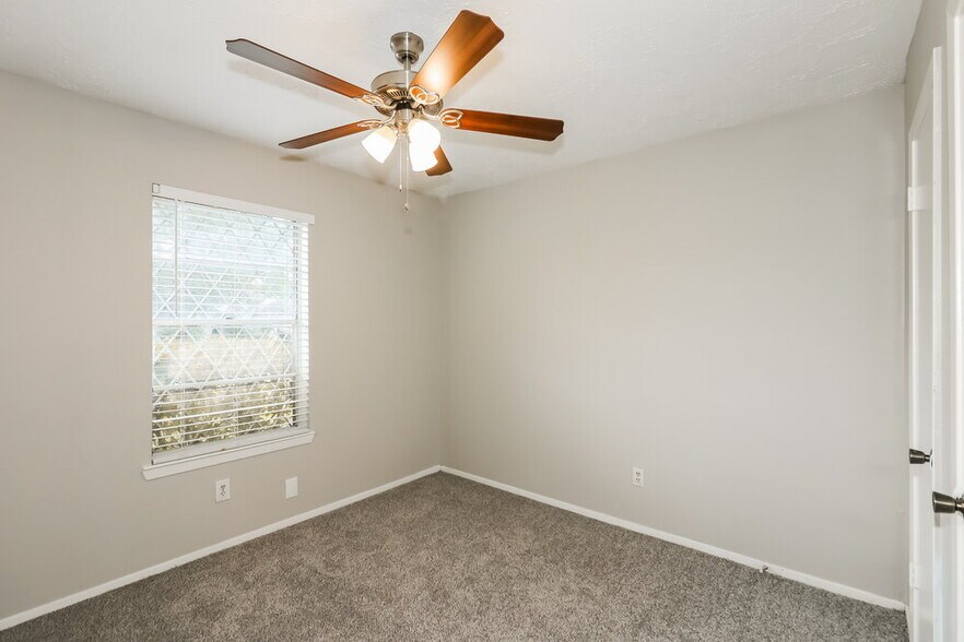 Building Photo - 7306 Skybright Ln