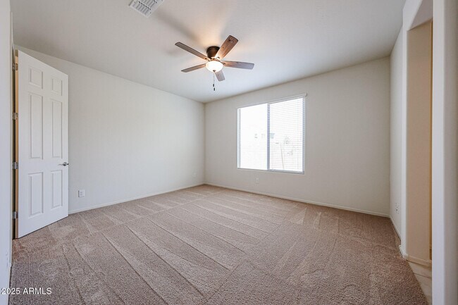 Building Photo - 7106 W Hedge Hog Pl