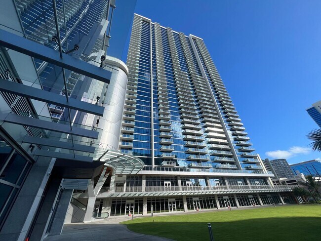 Building Photo - The Park on Keeaumoku brand new studio apa...