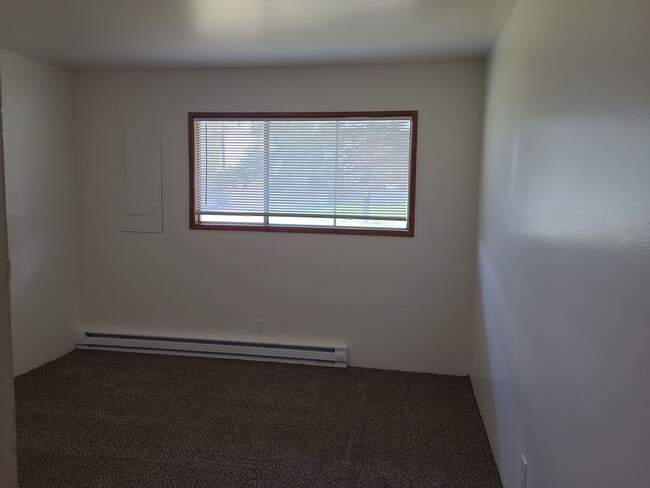 Building Photo - 8912 Travis Dr