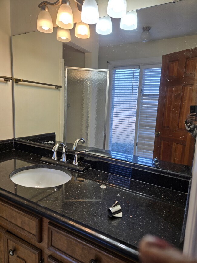 Building Photo - 9 Brookspring Cir