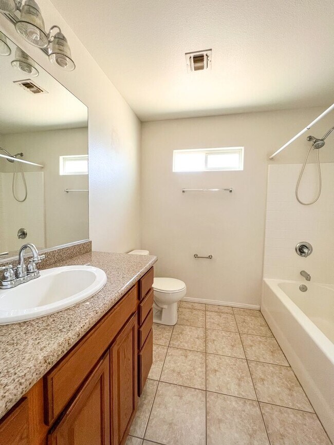 Building Photo - MOVE IN SPECIAL: $200 OFF FIRST MONTHS RENT!*