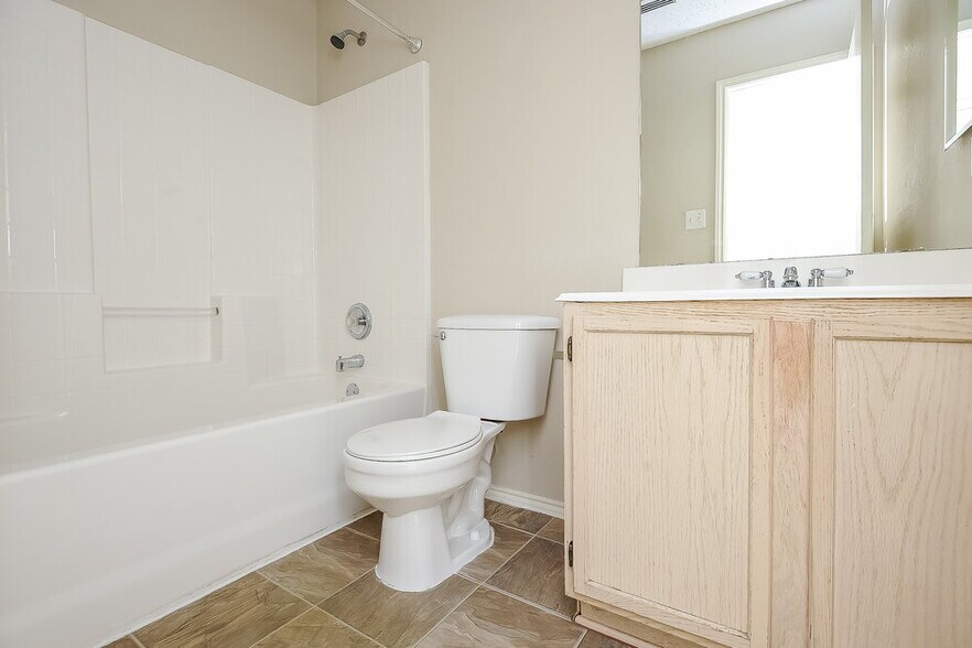 Building Photo - 6057 Arabian Ave