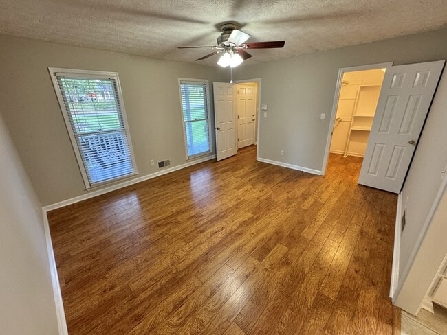 Building Photo - 45 Gentry Dr