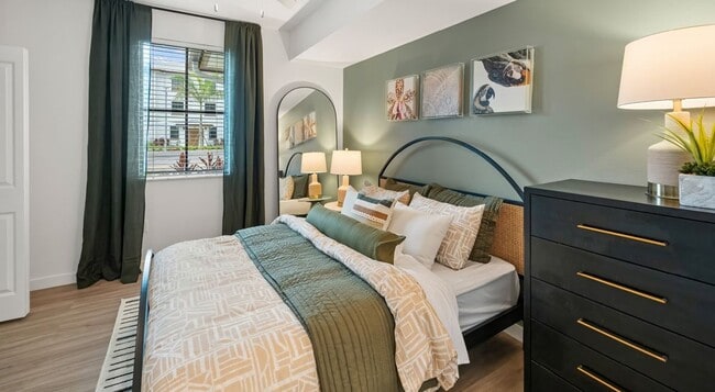 Building Photo - 2085 S Congress Ave