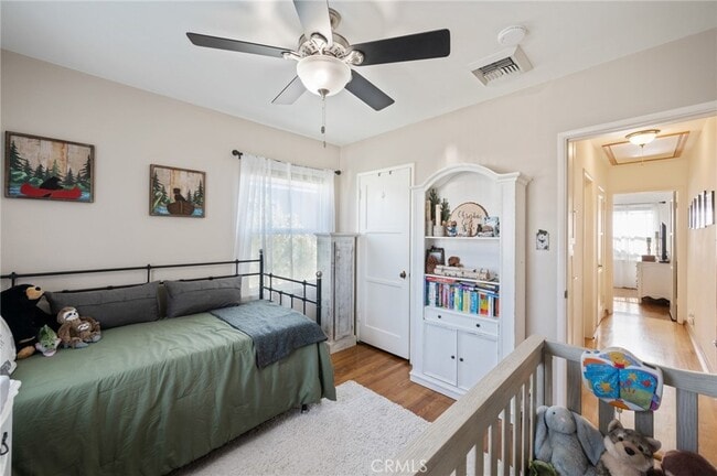 Building Photo - 4637 Hackett Ave