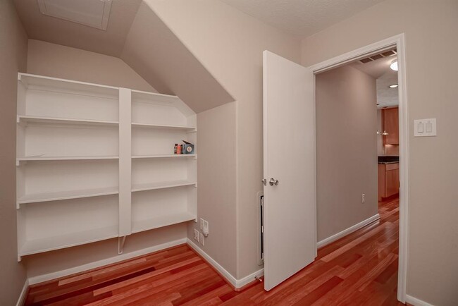 Building Photo - 13242 Skyview Landing Dr