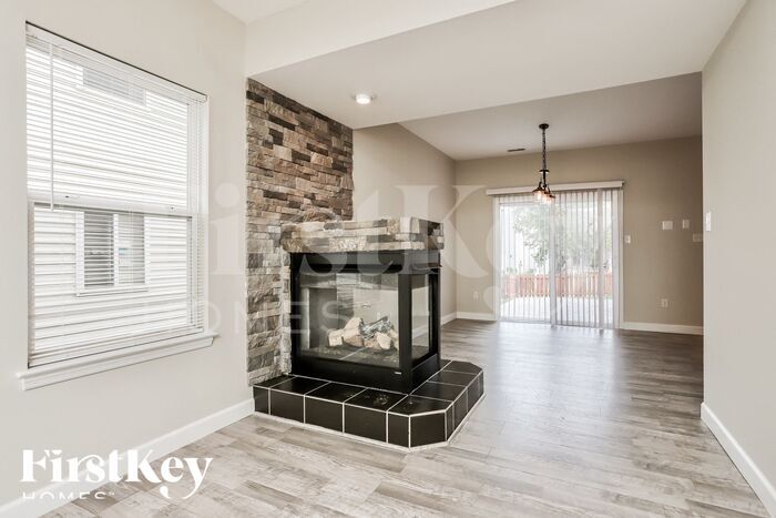 Building Photo - 1014 Glengarry Dr