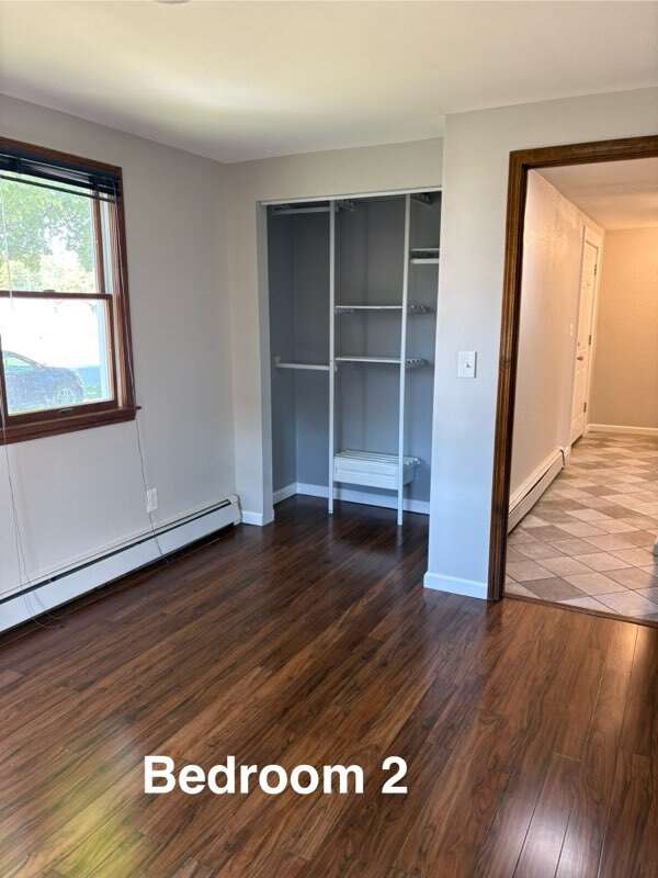 Building Photo - 304 S Beck St