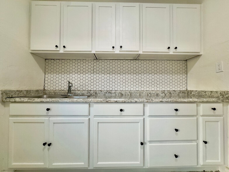 Building Photo - 3641 West St