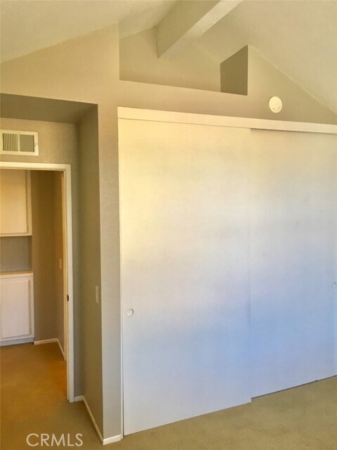 Building Photo - 45 Desert Thorn