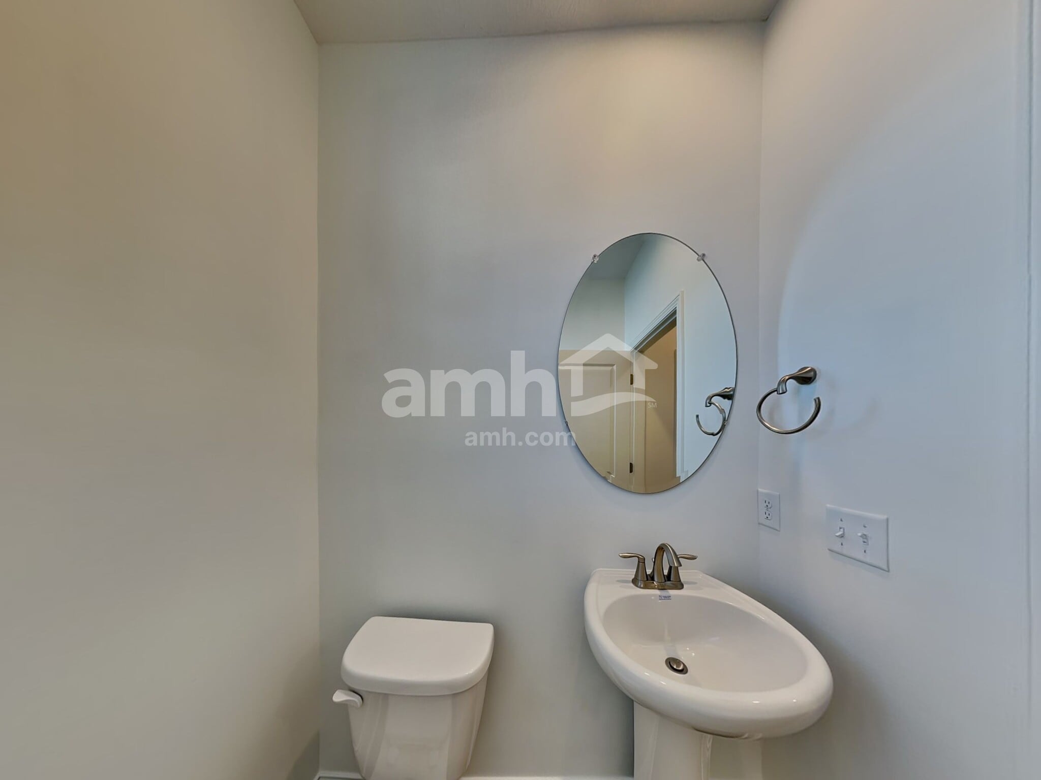 Building Photo - 204 Kramer Mills Dr