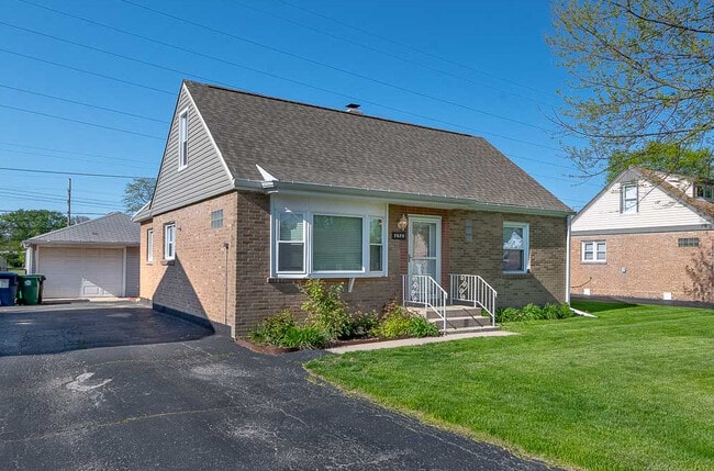 Primary Photo - 7828 Suburban Ln