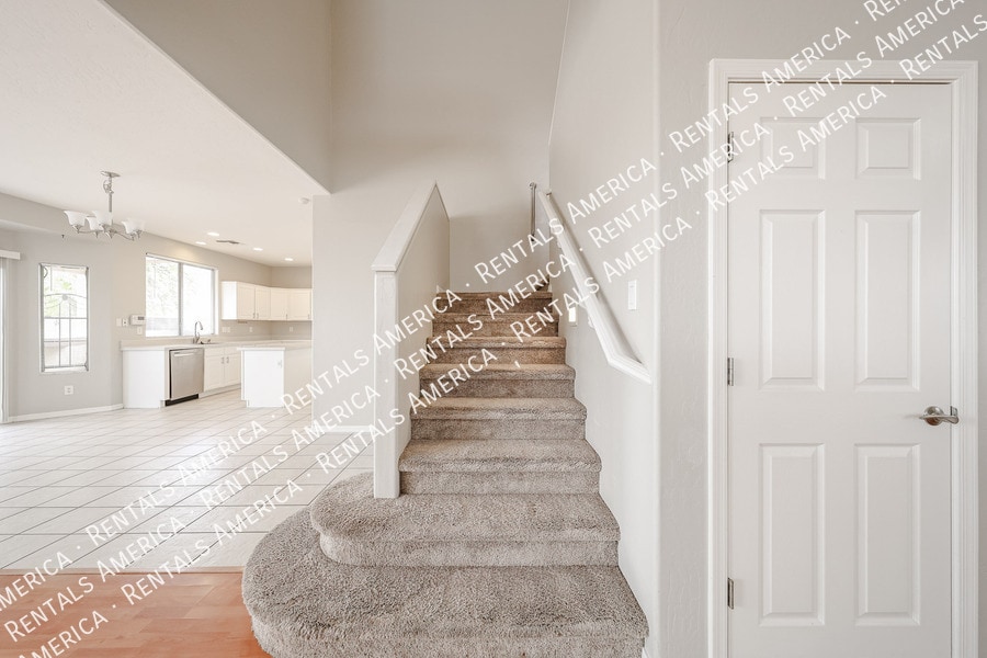 Building Photo - 14605 W Verde Ln