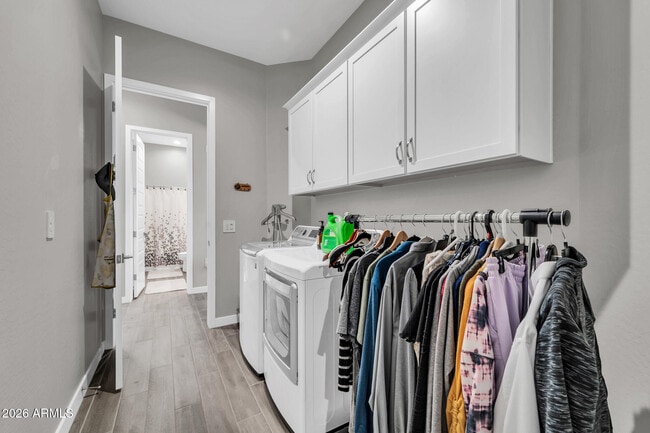 Building Photo - 10518 W Albert Ln