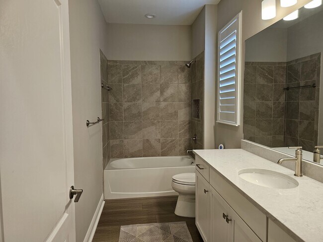 Building Photo - 2280 Priory Ln