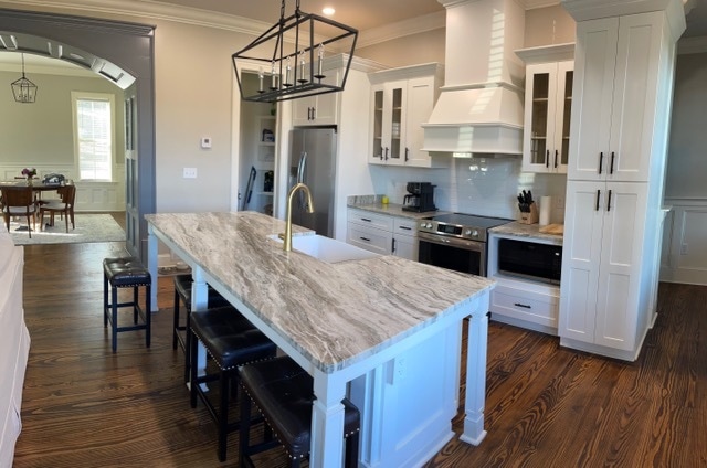 Large full size kitchen with all appliances you need - Wellington Place