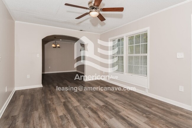 Building Photo - 4017 Tavineer Dr