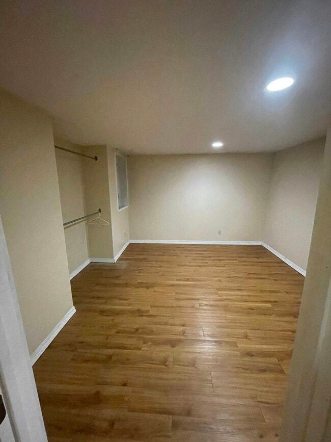 Building Photo - 624 2nd St