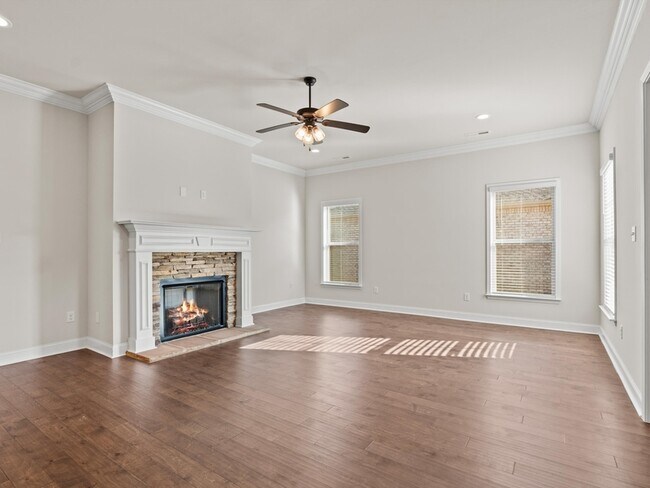 Building Photo - 9036 Mountain Preserve Blvd SE