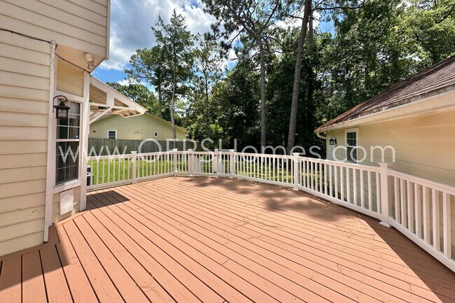 Building Photo - 324 Curacao Way