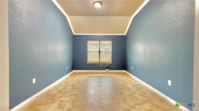 Building Photo - 2107 Gail Dr