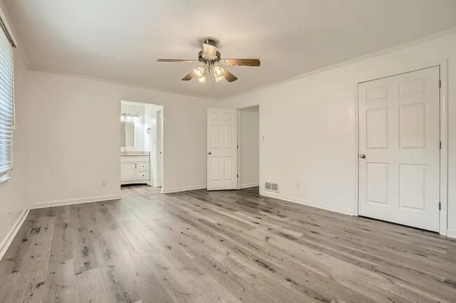 Building Photo - Updated 3BR Home on Corner Lot in Whitewater School District