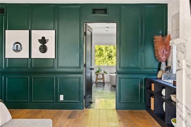 Building Photo - 5115 Los Feliz Blvd