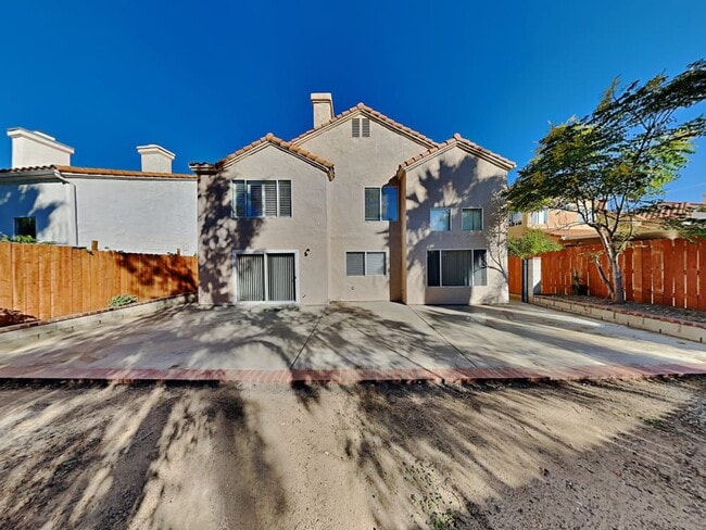 Building Photo - 40010 Fairwood Cir