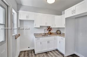 Building Photo - 1624 NE 109th St