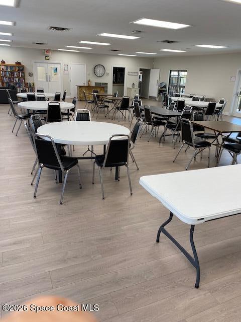 Building Photo - 9045 South Dr