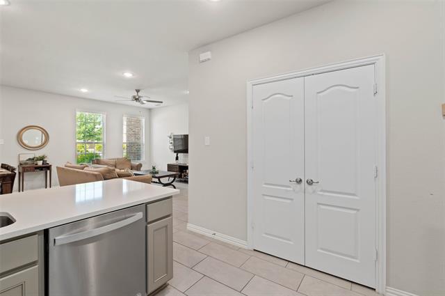Building Photo - 3540 Cricket Dr
