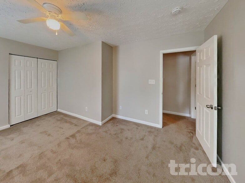 Building Photo - 5808 Brambleton Ave