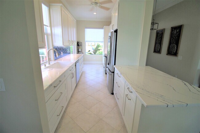 Kitchen - 8702 Wakefield Dr