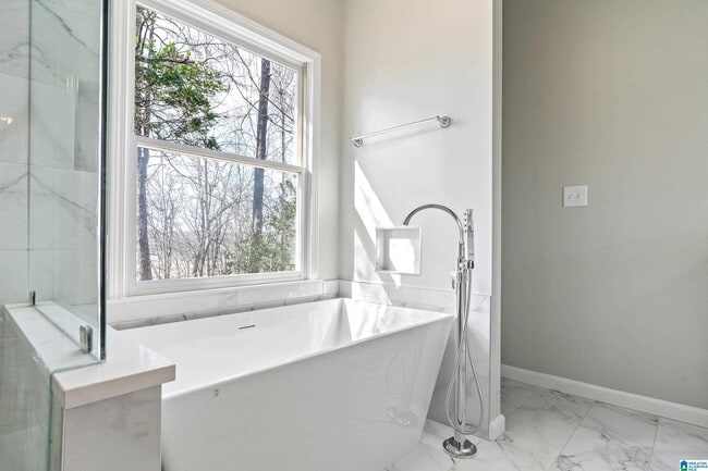 Building Photo - 1223 Berwick Rd