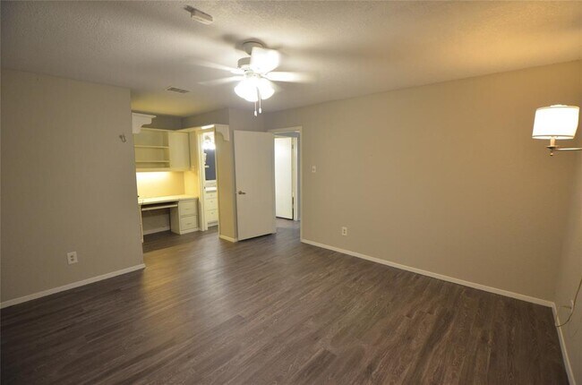 Building Photo - 5307 Sweetwind Ln