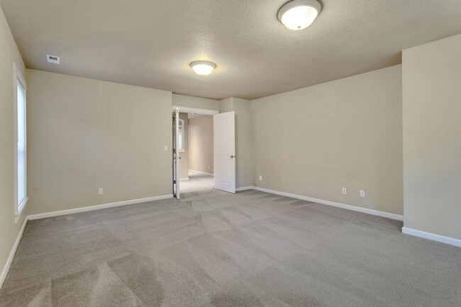 Building Photo - 21114 NW Galice Ln