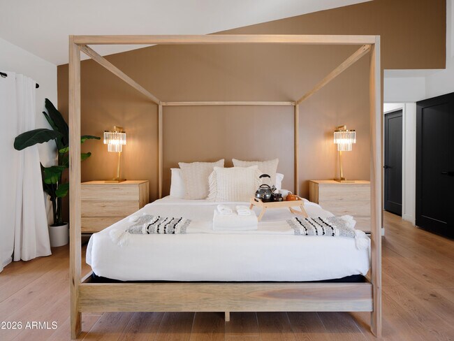 Building Photo - 15218 N 61st St