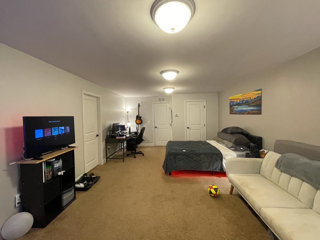 Room 2 - 649 Berry Chase Way