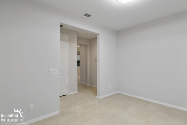 Building Photo - Modern 3Bdm 2Ba Litchfield Park Home with Stylish Upgrades!