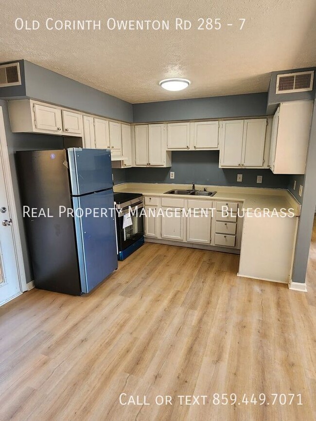 Building Photo - Old Corinth Owenton Rd 285-7