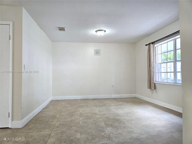 Building Photo - 12423 NW 7th Ln
