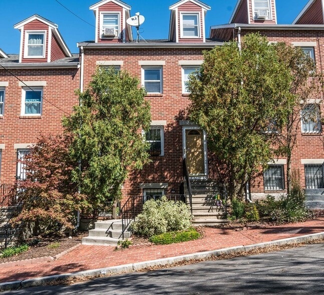 Primary Photo - 45 Fort Ave
